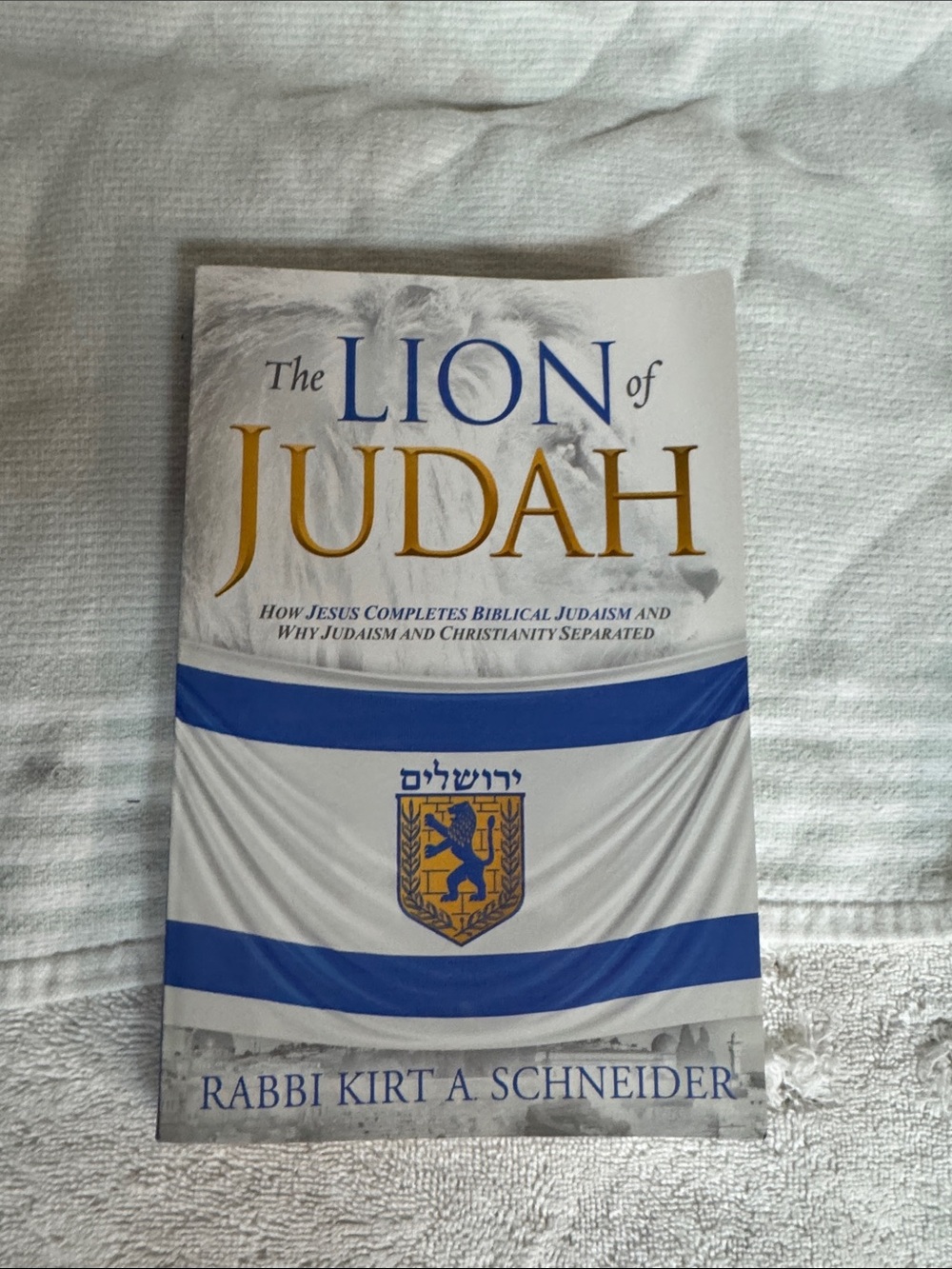 Schneider The Lion of Judah White and Blue Book